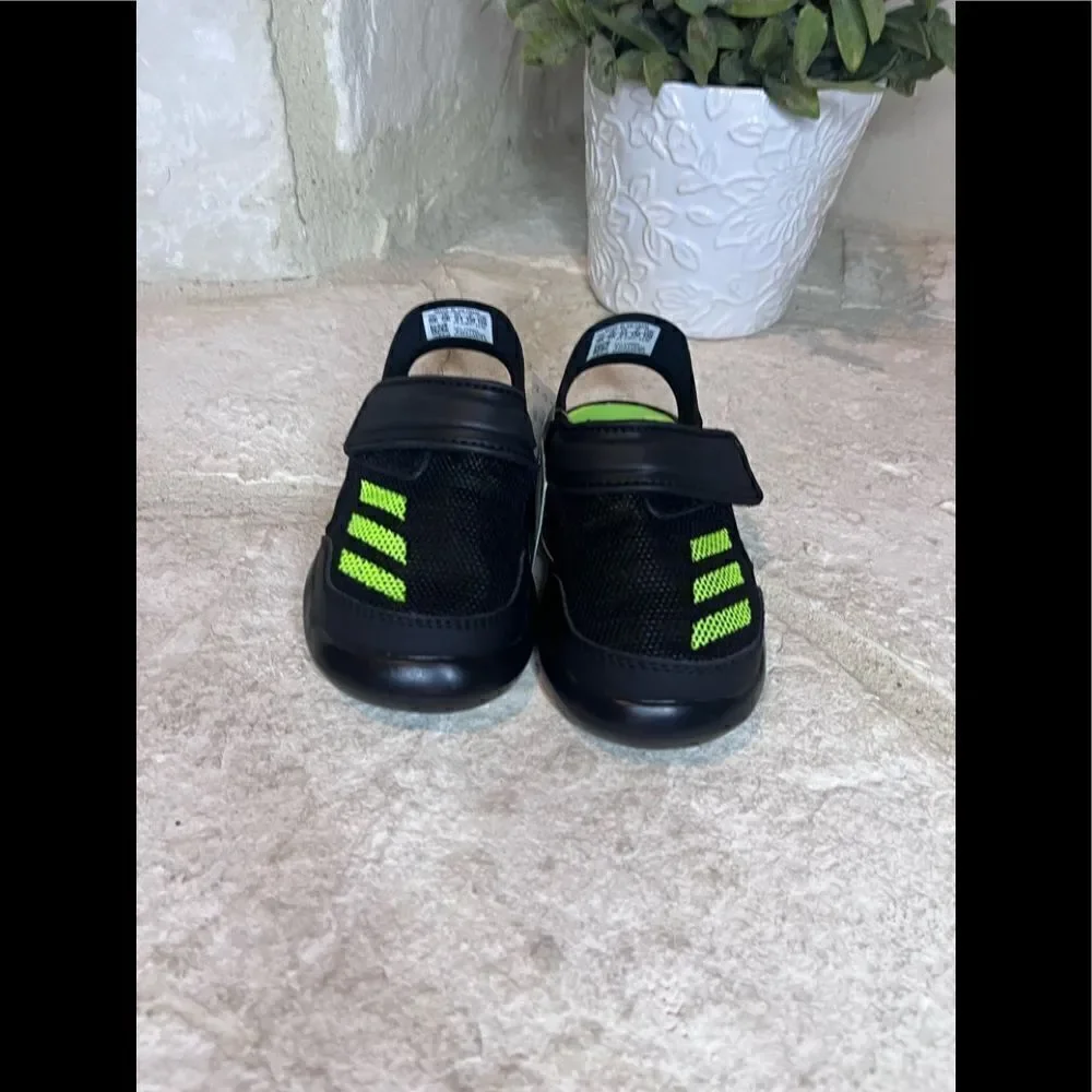 adidas fortaswim black